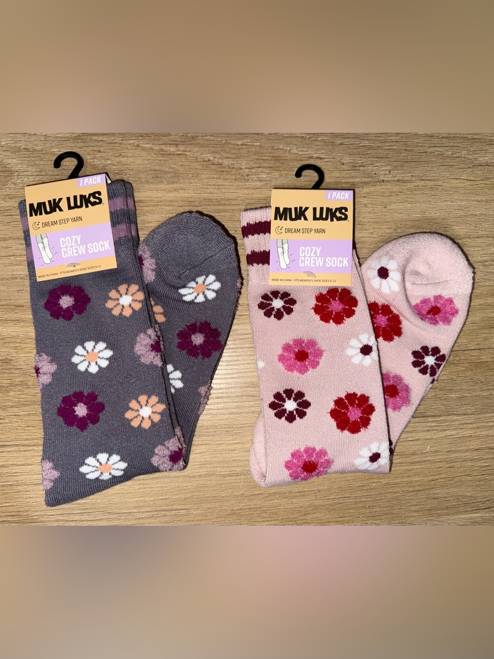 NEW MUK LUKS SET OF 2 Cozy Crew Socks. Size 6-11.